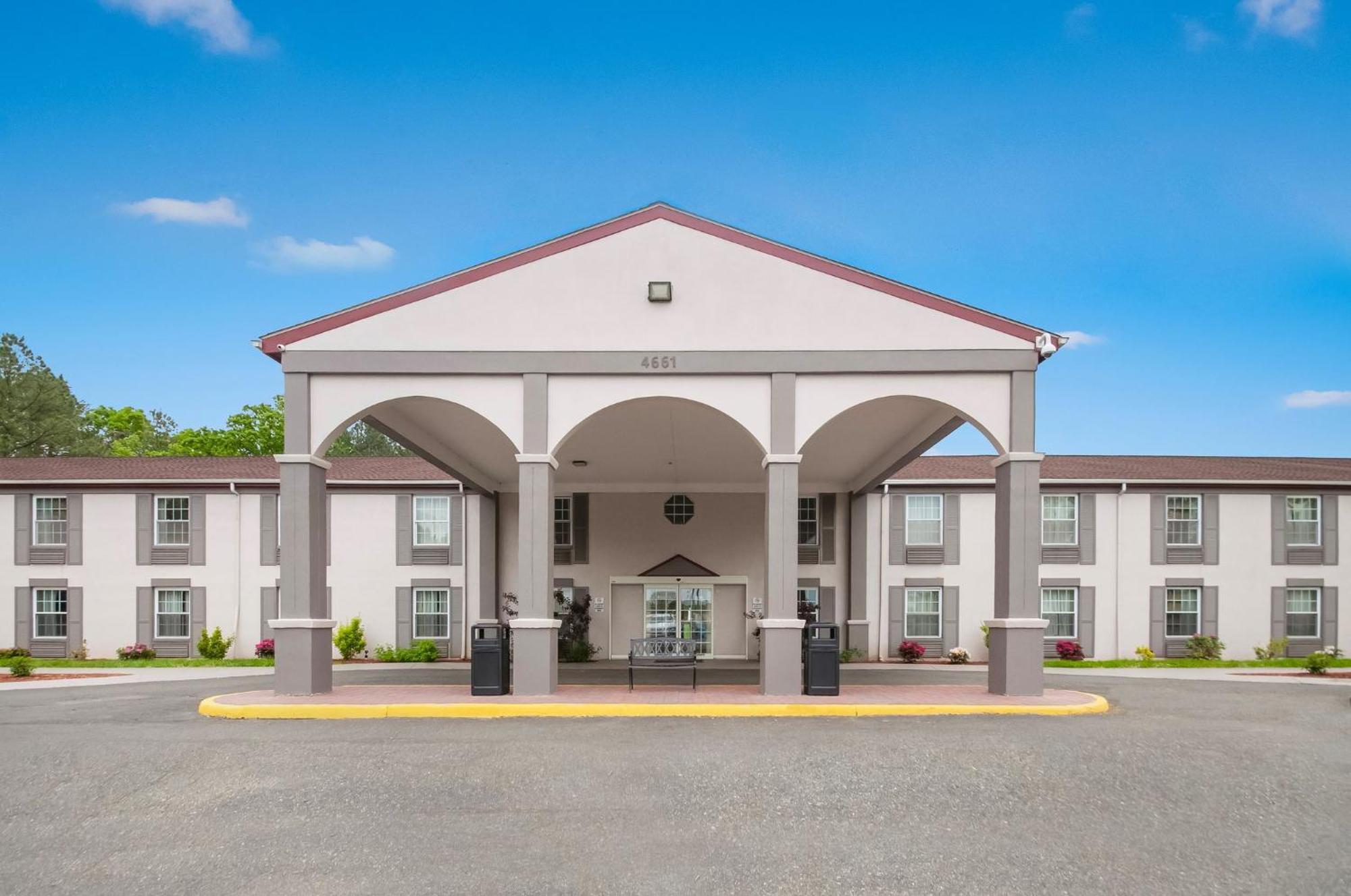 Red Roof Inn Dahlgren - Naval Base Exterior photo